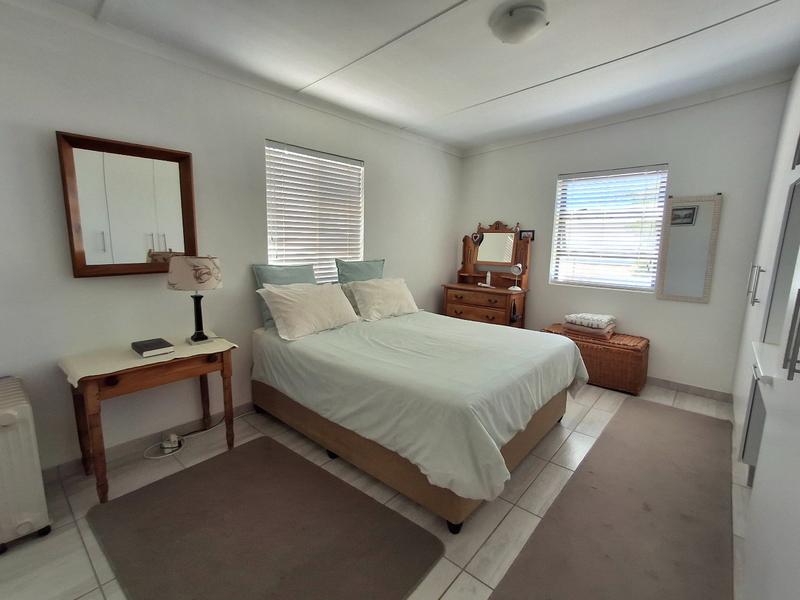3 Bedroom Property for Sale in Britannia Bay Western Cape